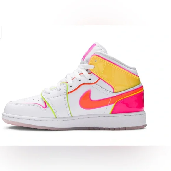 AIR JORDAN 1 Mid Edge Glow Youth sz4 - Picture 3 of 15
